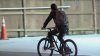 “Toma un momento”: Condado Fairfax lanza campaña para la seguridad de peatones y ciclistas