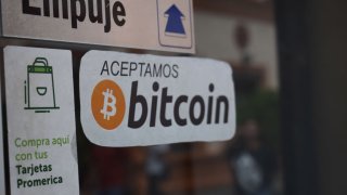 Para el economista José Luis Magaña, la adopción del criptoactivo no ha impulsado la economía salvadoreña.
