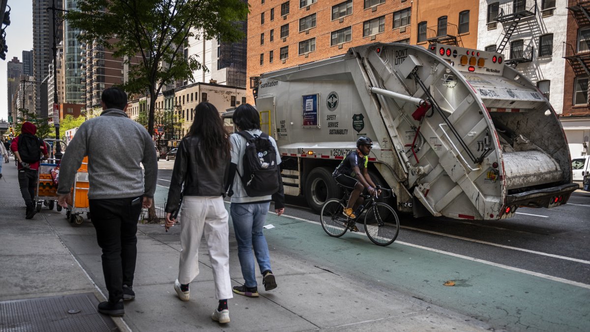 New York will select up rubbish on Labor Working day – NBC New York (47)