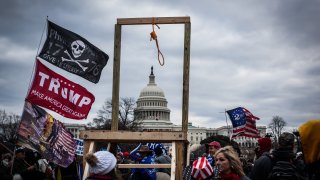 Los imputados son residentes de Fallston, Maryland.
