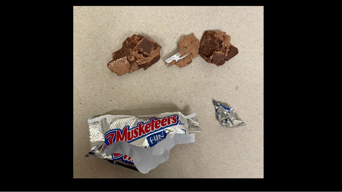 Long Island Girl Finds Blade in Chocolate Bar – NBC New York