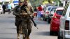 Despliegan 10,000 soldados y policías en las afueras de El Salvador en busca de pandilleros