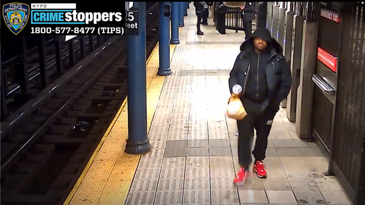 Suspected attempted rape of youth in Manhattan subway – NBC New York (47)