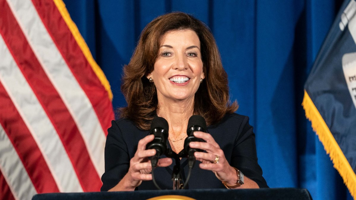 Kathy Hochul sworn in as New York’s first female governor elected – NBC New York (47)