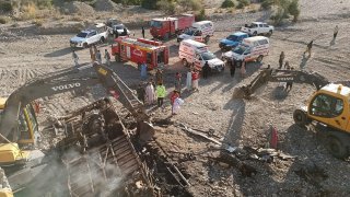 Lugar del accidente de un autobús en Pakistán.