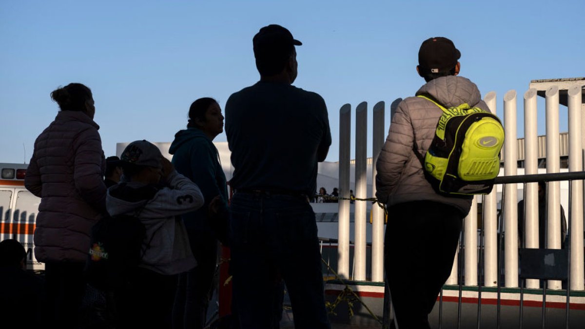 EEUU logra la reunificación de casi 700 niños migrantes con sus padres