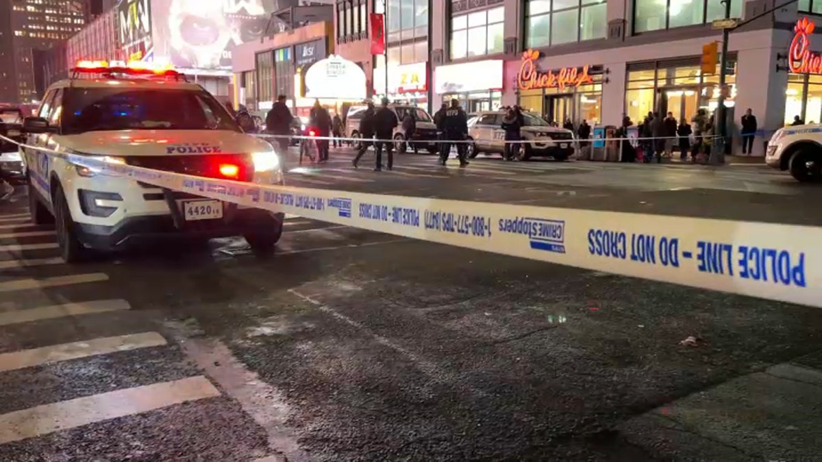 Deadly Shooting in Times Square Occurs Before Super Bowl NBC New York