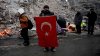 Turquía arresta a constructores por los edificios que se derrumbaron en los mortales terremotos
