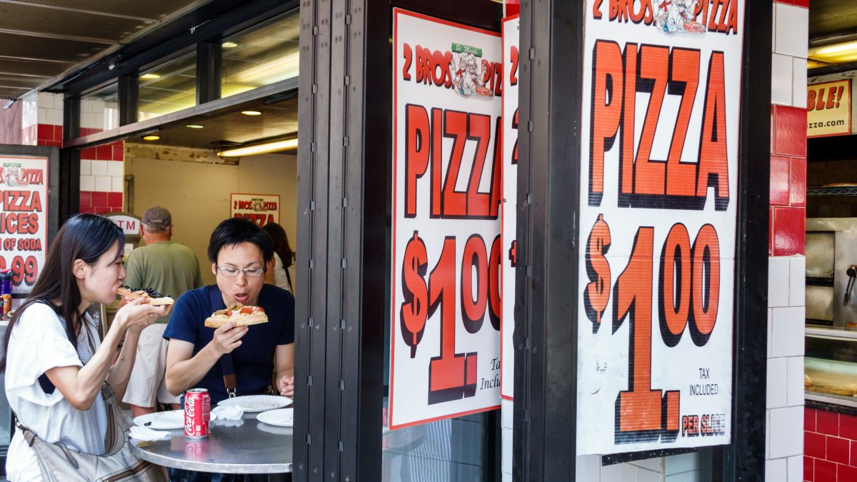 End of an Era: 2 Bros.  Pizza will no longer offer its popular $1 slice
