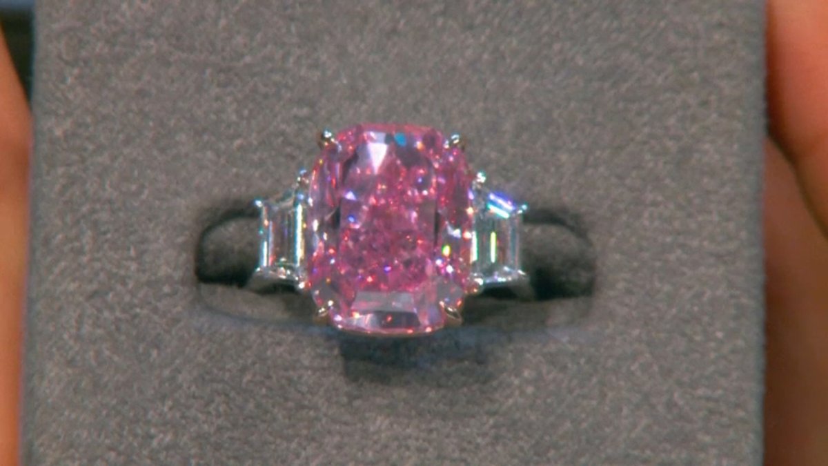 The pink diamond will be auctioned off in New York and could fetch more than $35 million