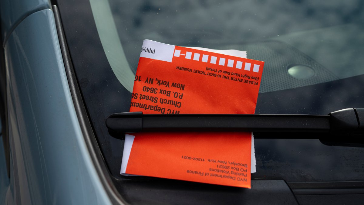 NYC owed more than $1 billion unpaid in parking and speeding tickets