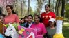 “No tengo que tener límites”: grupo de mujeres en el DMV ofrece cursos de piñatas