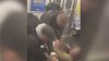 Fuentes: hombre que amenazó a pasajeros del metro muere luego que usuario le aplicó llave de estrangulamiento