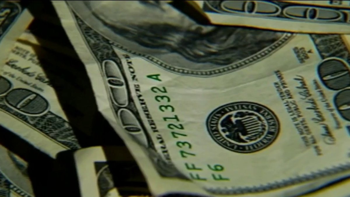 Varios negocios han reportado billetes falsos te contamos cómo  identificarlos y que hacer si te pagan con uno, Univision 41 Nueva York  WXTV