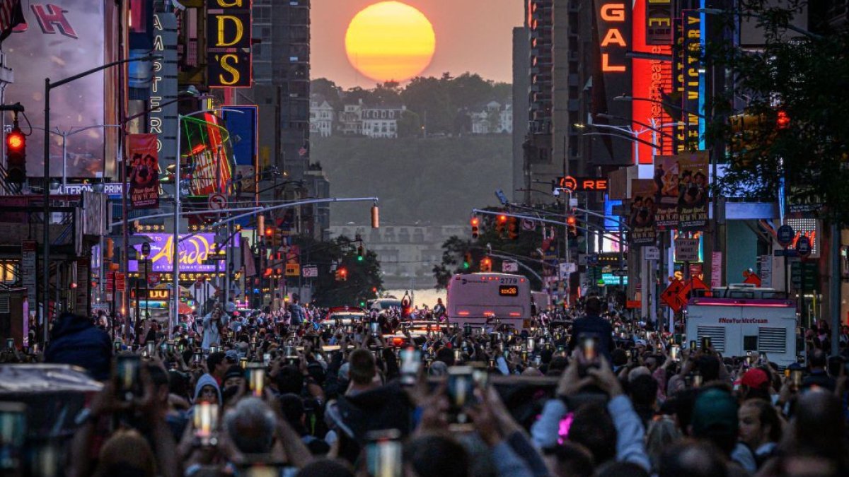 Manhattanhenge: A Stunning Summer Phenomenon Returns to New York City Streets