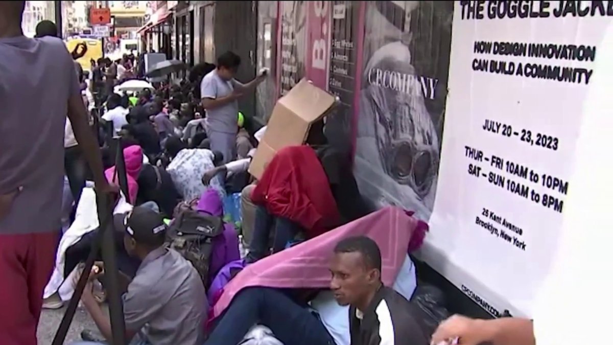 New York City Challenges Legal Agreement on Emergency Housing Amid