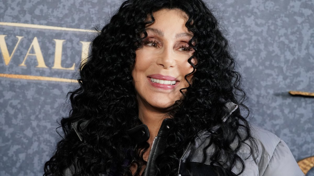 Cher parteciperà alla parata del Giorno del Ringraziamento di Macy – Telemundo New York (47)