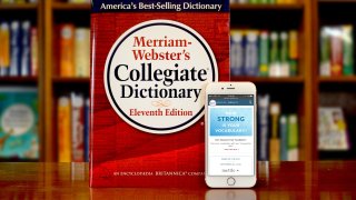 En esta imagen proporcionada por Merriam-Webster, el diccionario colegiado de Merriam-Webster y el sitio web móvil se muestran el 23 de septiembre de 2016 en Springfield, Massachusetts.