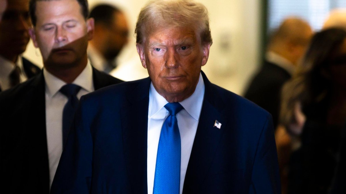 Court reinstates gag order against Trump