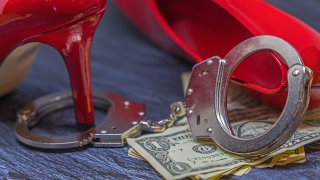 Los fiscales federales ya radicaron cargos contra los tres sospechosos de dirigir la red de prostitución que operaba en Massachusetts y Virginia.