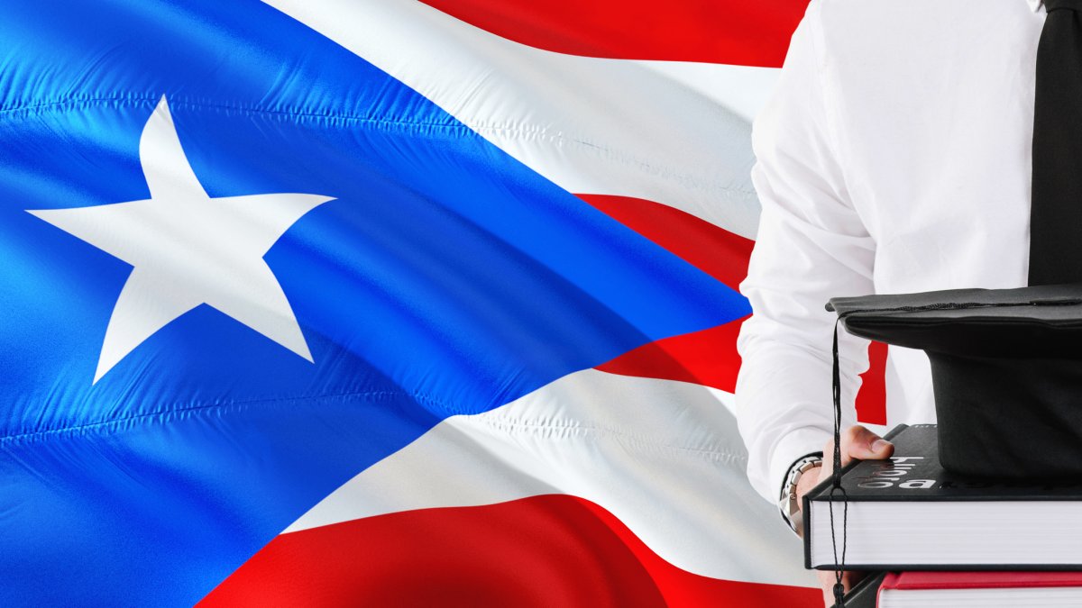 Apply for the National Puerto Rican Parade Scholarship Program by March