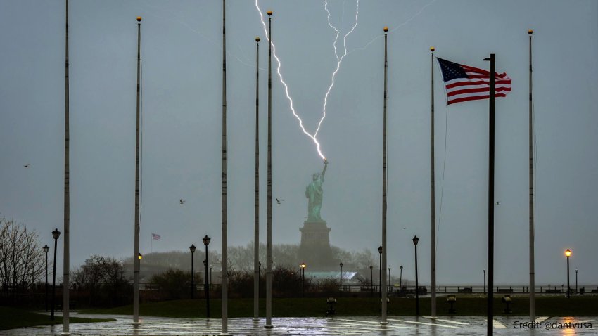 statue of liberty hit by lightning