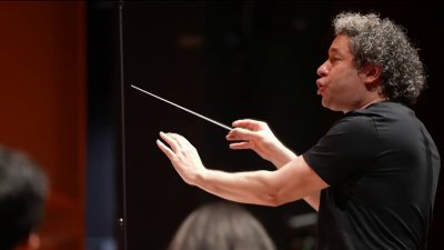 Gustavo Dudamel habla sobre su nuevo rol histórico en la Filarmónica de NY