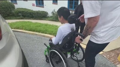 Roban costosa silla de ruedas a un menor cuadripléjico en Silver Spring