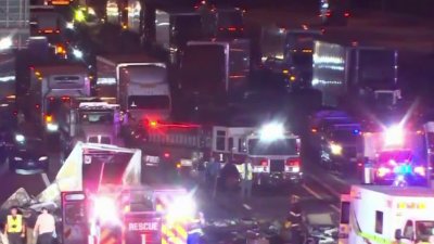 Aparatoso choque de camión deja un muerto en Nueva Jersey