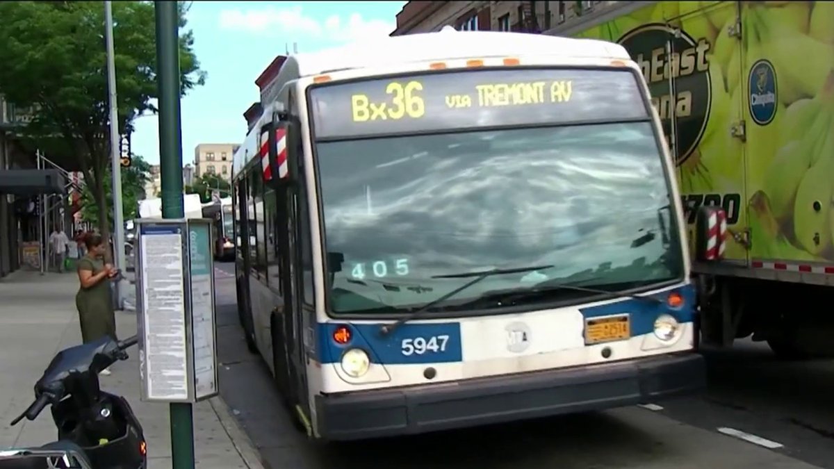 The MTA expands using cameras in bus lanes in NYC: what it's best to ...