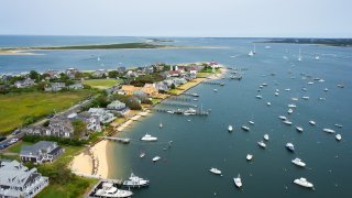 Cometa aérea de Brant Point y el puerto y Coatue, Nantucket, MA.