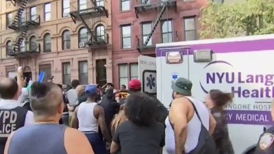 Arrestan a hombre en caso de cadáver hallado junto a basura en NYC ...