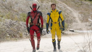 Esta imagen proporcionada por 20th Century Studios/Marvel Studios muestra a Ryan Reynolds como Deadpool/Wade Wilson, izquierda, y Hugh Jackman como Wolverine/Logan en una escena de "Deadpool & Wolverine".