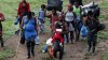 Panamá bloquea tres caminos en el Darién para “canalizar” el flujo de migrantes