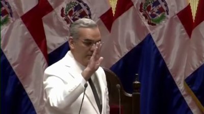 Luis Abinader asume segundo mandato presidencial