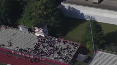 Evacúan secundaria por falsa alarma en Long Island