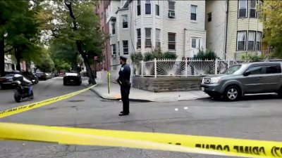 Hombre muere en balacera en El Bronx