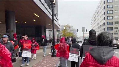 Trabajadores de hoteles en Boston llegan a acuerdo tentativo