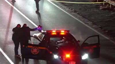 Policía resulta herido tras tiroteo en autopista de Long Island