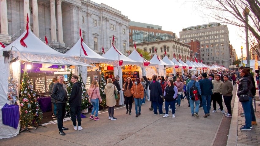 Handicraft fair held in Washington, D.C. in the fall. (Photo by: Robert Knopes/UCG/Universal Images Group via Getty Images)