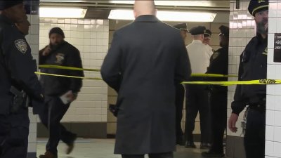 Buscan a sospechosos por actos violentos en el metro de Nueva York