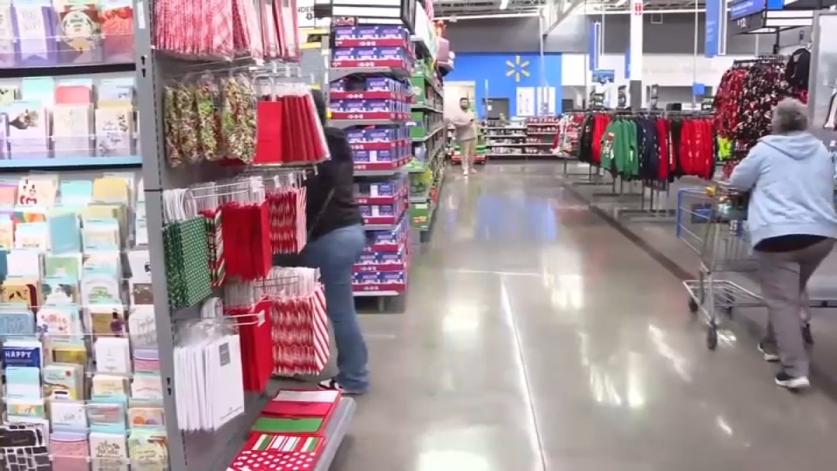 Aumento de precios en Walmart por los aranceles de Trump – Telemundo ...