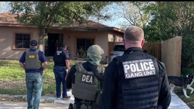 ICE anuncia más de 600 arrestos en Houston en una semana