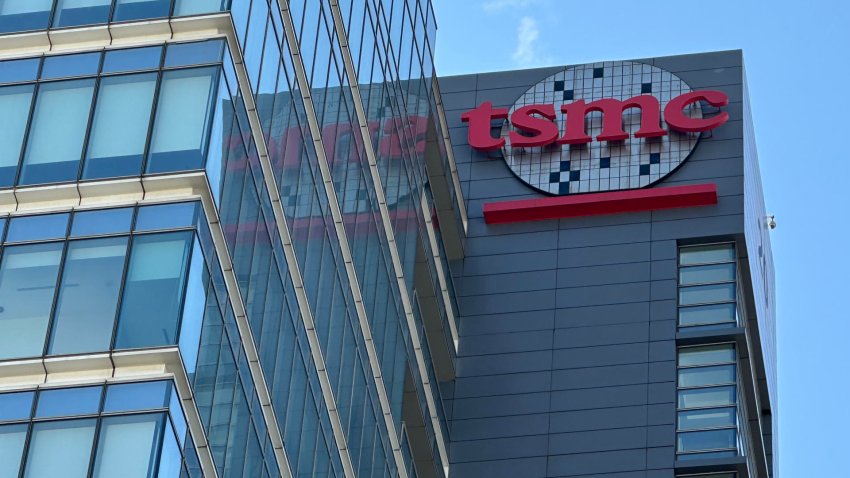 Trump anuncia una inversión de 100.000 millones de dólares del fabricante de chips TSMC