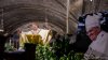 “Es nuestro líder”: Feligreses del área de DC lamentan la pérdida del Papa Francisco