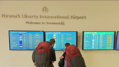 Otro día de retrasos en el aeropuerto de Newark