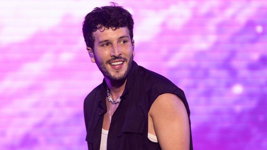 BARCELONA, SPAIN – JULY 11: Sebastian Yatra performs during Les Nits de Barcelona at Palau de Pedralbes on July 11, 2023 in Barcelona, Spain. (Photo by Aldara Zarraoa/Redferns)