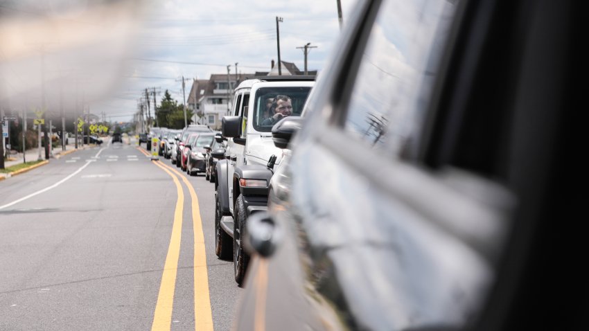 POINT PLEASANT, NEW JERSEY – MAY 25: Cars line up in traffic on May 25, 2025 in Point Pleasant, New Jersey. Memorial Day weekend is the unofficial start of the beach season and is historically one of the biggest travel weekends in the U.S. (Photo by Kena Betancur/Getty Images)