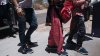 Liberan migrantes en albergues fronterizos pese a advertencia del mismo gobierno