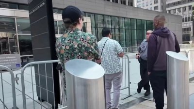 Nuevos arrestos frente a oficinas de inmigración en NYC